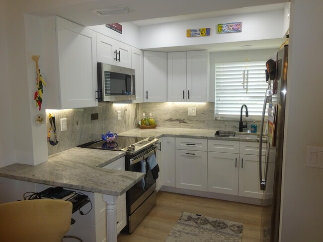 Foto del edificio - 2864 Crosley Dr E