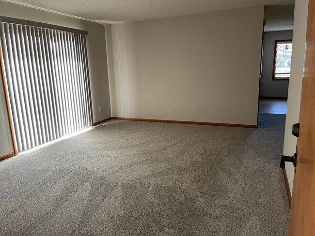 Living Room - 521 Charleston Ave