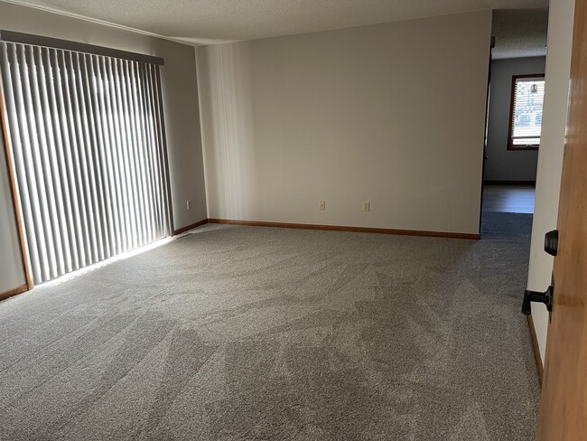 Living Room - 521 Charleston Ave