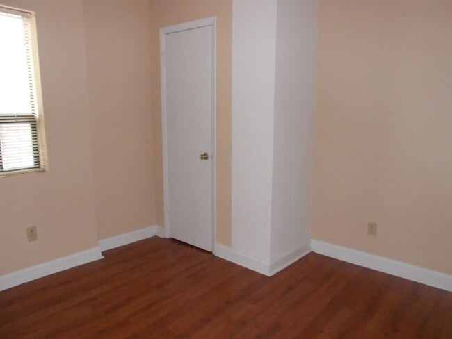 Cozy 2 Bedroom Apartment - Walk to UGA Cam... - Cozy 2 Bedroom Apartment - Walk to UGA Cam...