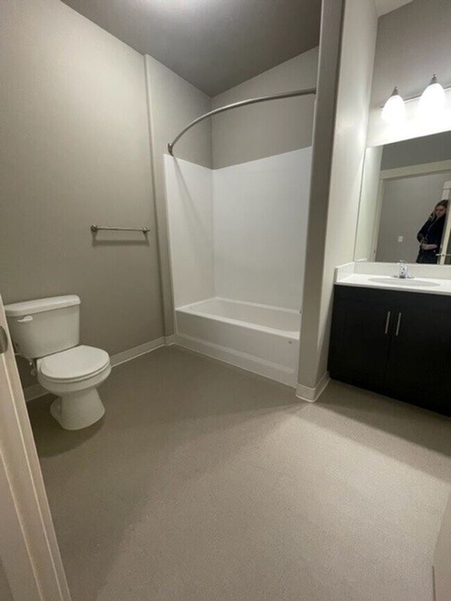 Interior Photo - The Ridge at Bella Vista