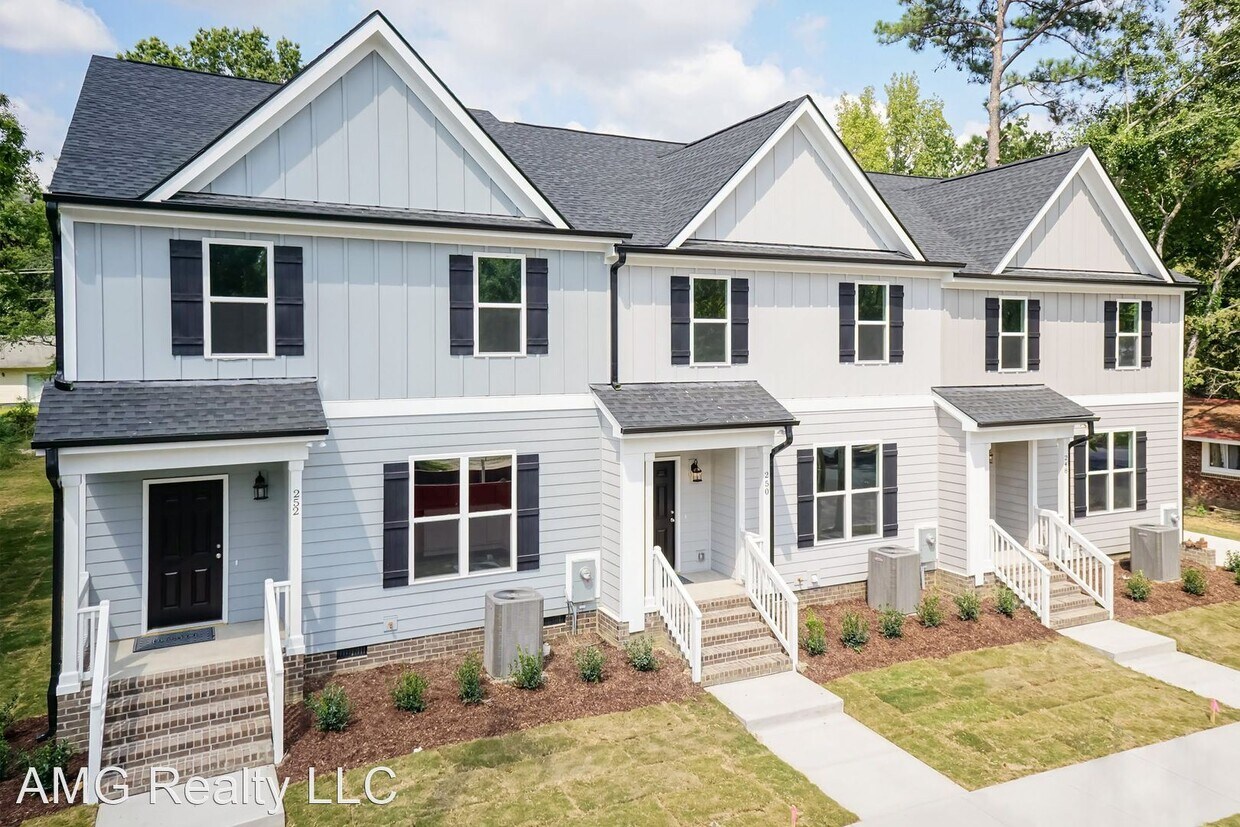 Foto principal - 4 br, 2 bath House - 250 W Vance St