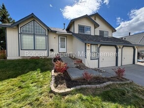 Building Photo - 4123 Sweetwater Dr