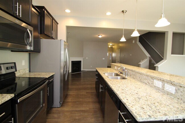 111 Phantom Ln Durham Nc 27703 Townhouse For Rent In Durham