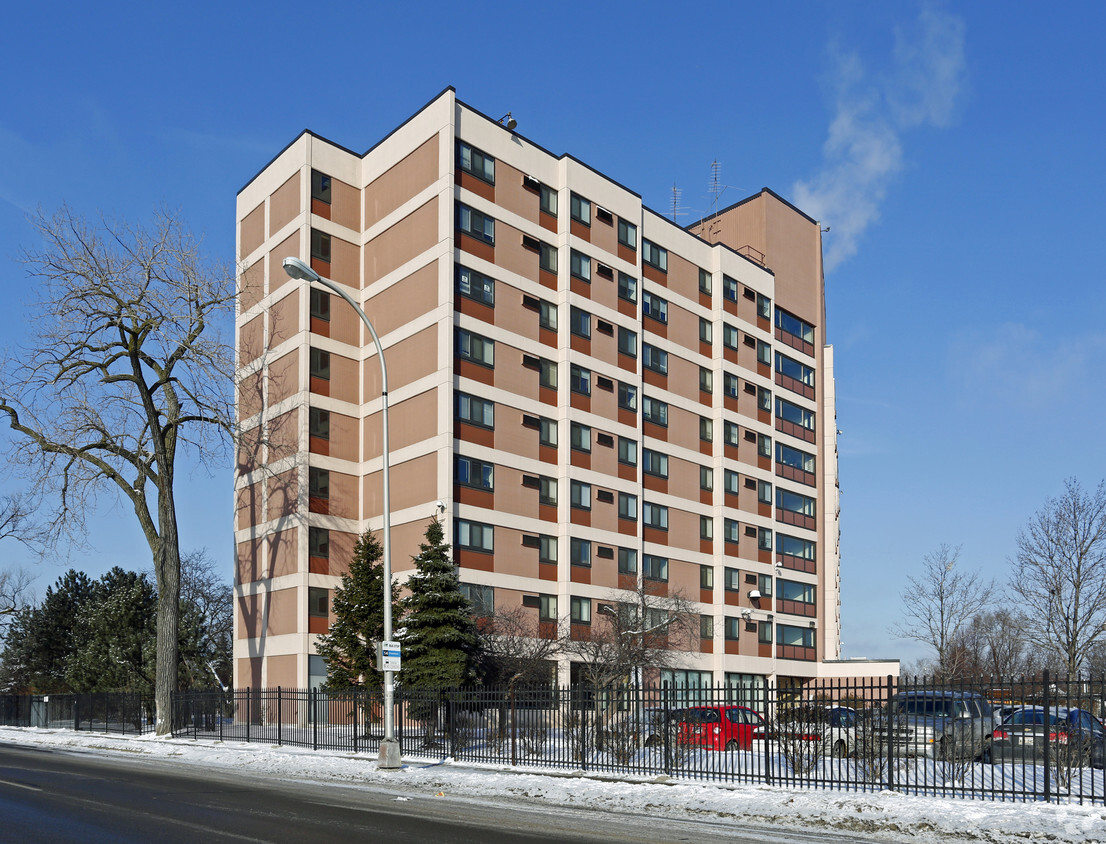 Foto principal - Warren West Apartments