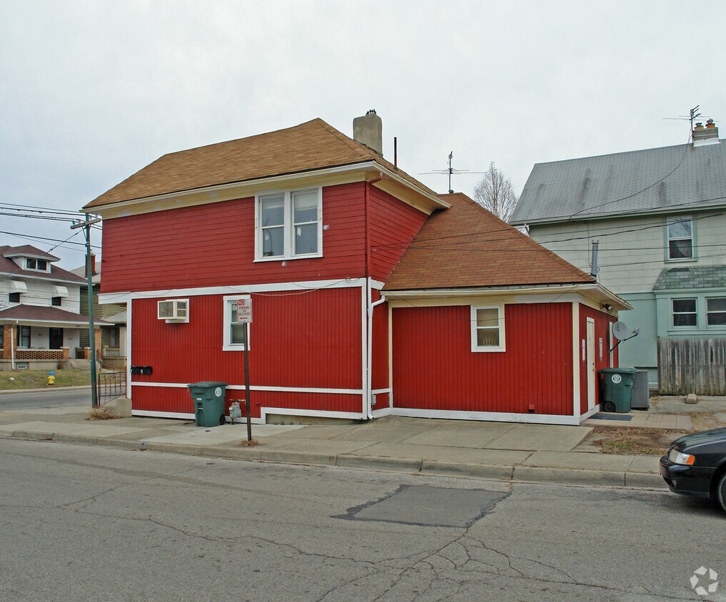 Building Photo - 1400 Wyoming St