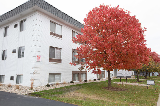 Building Photo - Treciti Village Apartments