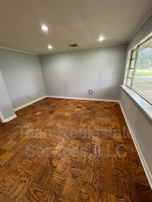 Foto del edificio - 733 Genevieve Drive