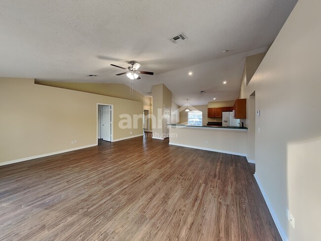 Foto del edificio - 1430 Windy Bluff Dr