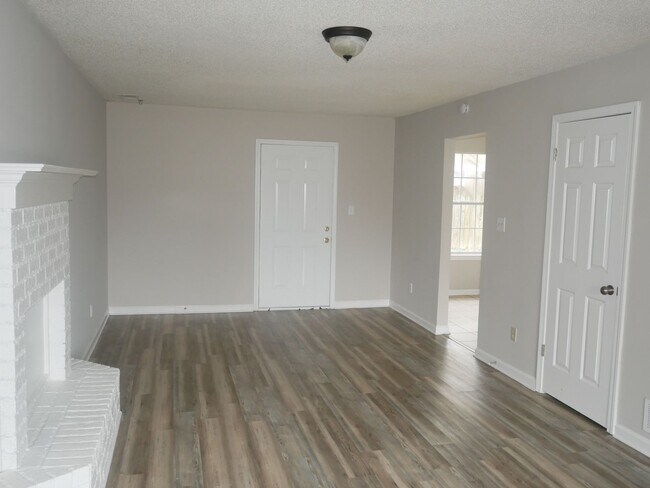 Photo - 2735 Hampden Cove House