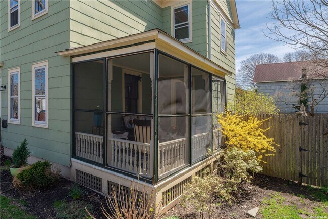 Building Photo - 309 South St