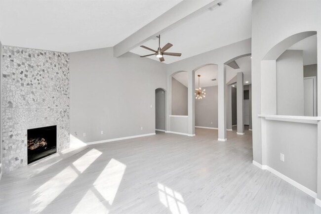 Building Photo - 4962 Sentry Woods Ln