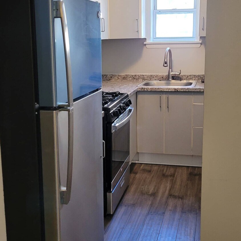kitchen - 169 Saber St