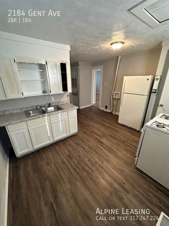 Foto del edificio - Near NW-Riverside area 2BR House!