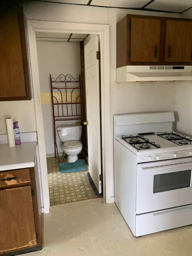 163 N Washington St Unit 3L, Gettysburg, PA 17325 Apartments in