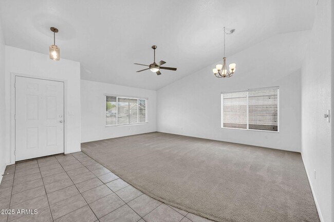 Foto del edificio - 8713 N 109th Ave