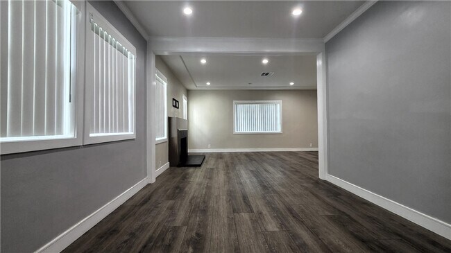 Foto del edificio - 2431 N Lamer St