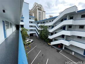 Building Photo - 410 Nahua St