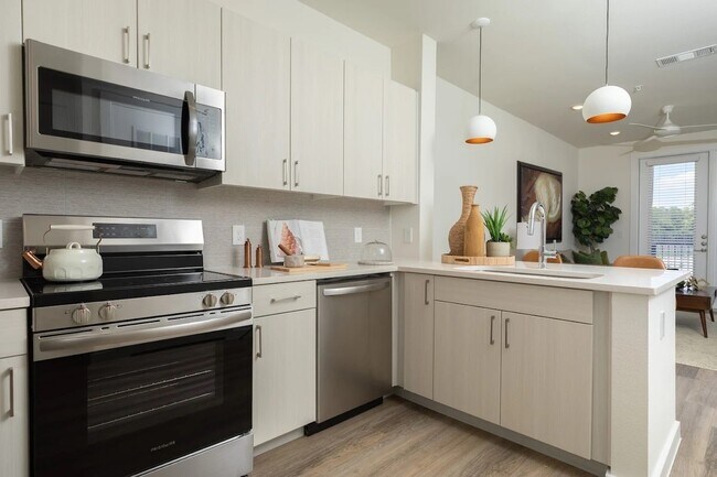 Foto del edificio - 1690 North Loop