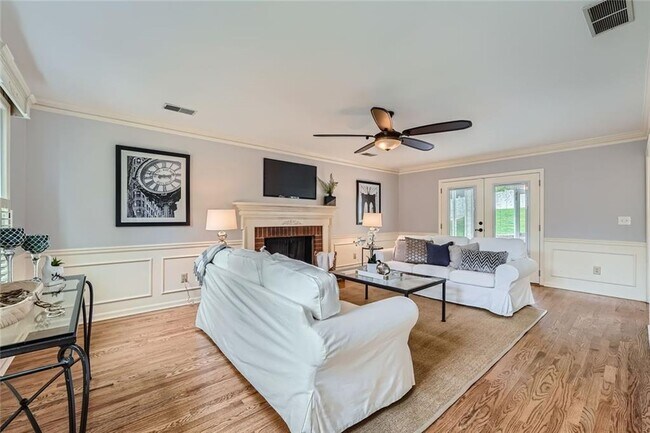 Foto del edificio - 2262 Pine Warbler Way