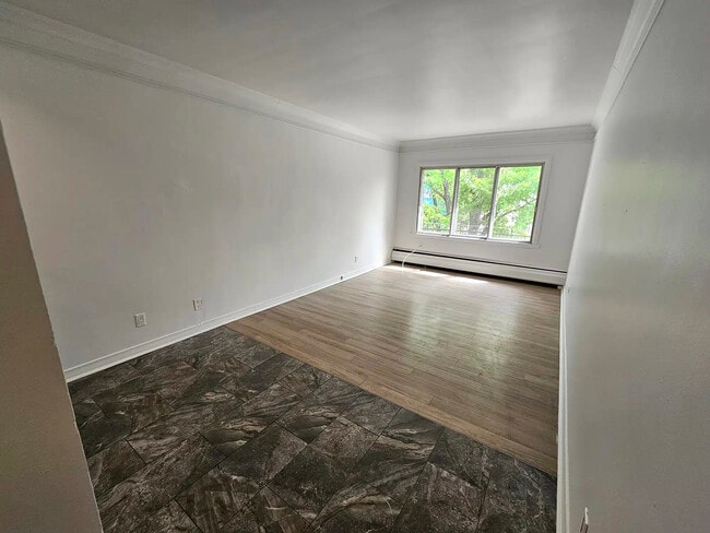 Building Photo - 3205 Beaubien Est