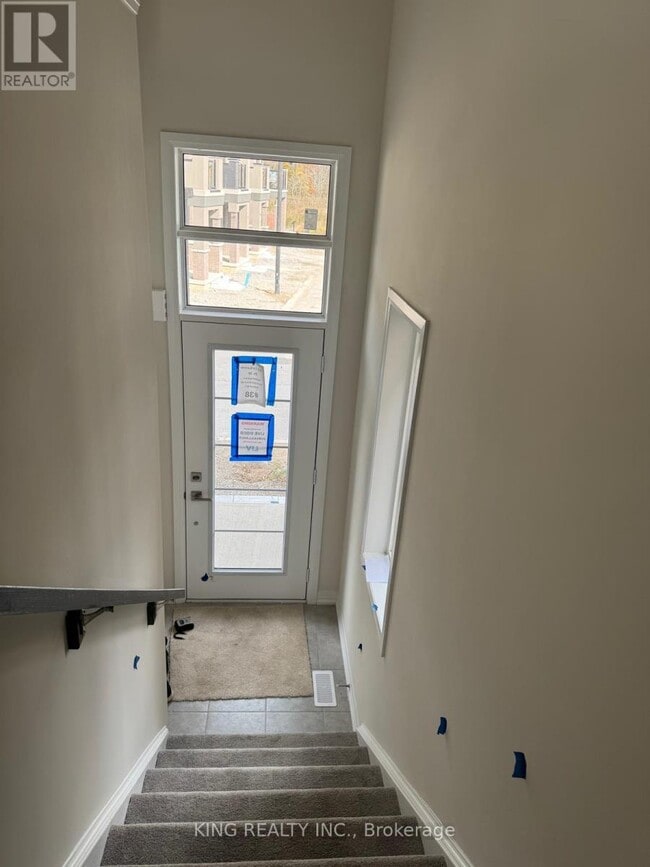 Building Photo - 660 Colborne St W