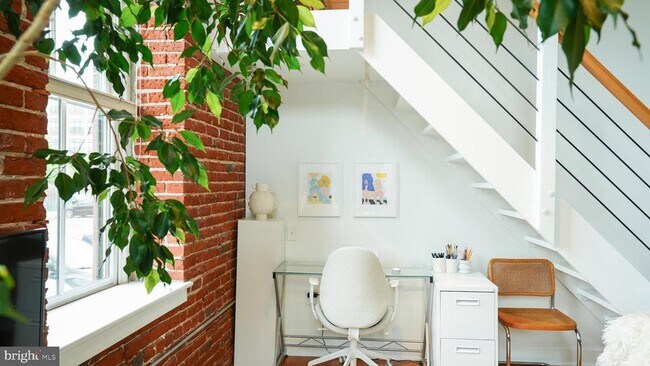 Foto del edificio - 2551 Trenton Ave