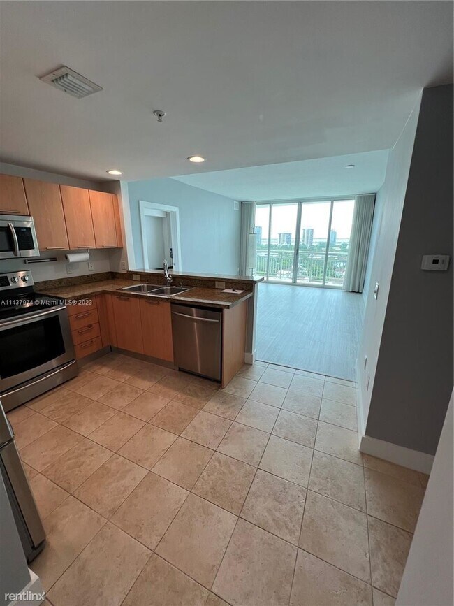 Foto del edificio - 2 br, 2 bath Condo - 2021 SW 3rd Ave Apt 1206