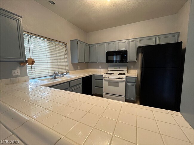 Foto del edificio - 1851 Hillpointe Rd