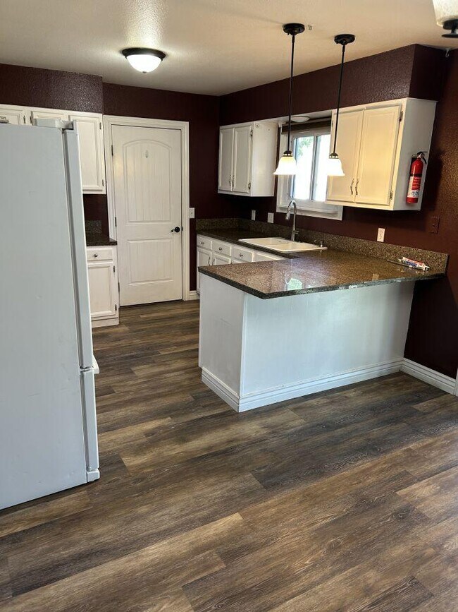 Foto del edificio - 4 bedroom in Billings MT 59102