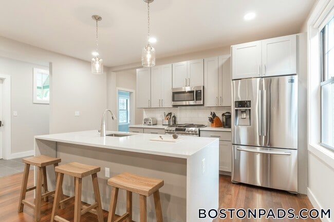 Foto del edificio - 65 Beech Glen St