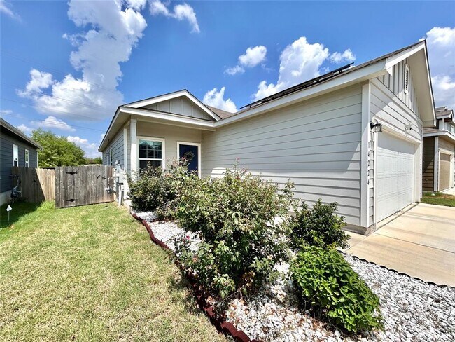 Building Photo - 14224 Sandrock Bnd