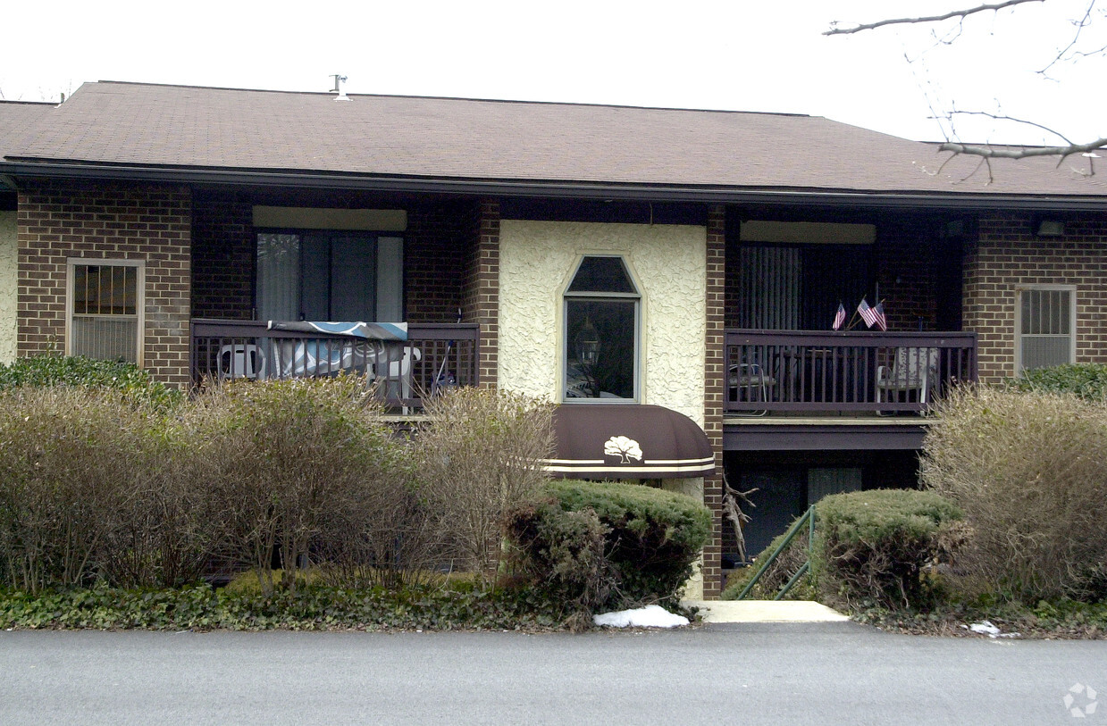 Building Photo - 1163 West Chester Pike