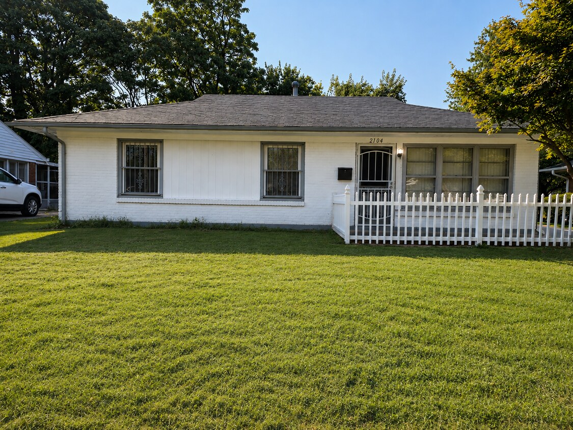 Photo - 2104 Belmont Rd