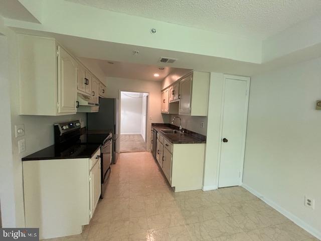 Building Photo - 15210 Elkridge Way