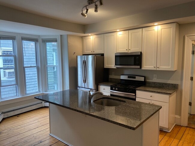 Photo - 614 Smith St Apartment