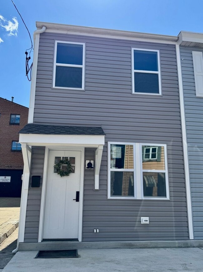 Building Photo - 1110 Freyburg St