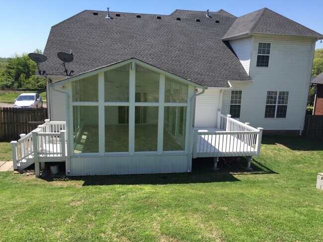 Double-deck Sunroom - 223 Crooked Creek Ln