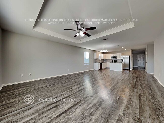 Foto del edificio - 112 Abelia Dr