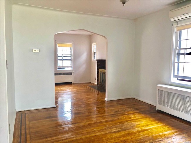 Building Photo - 58-07-58146 146th St