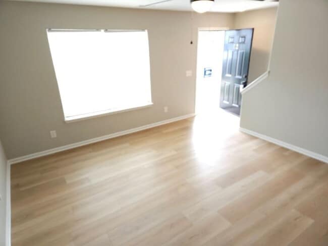 Photo - 705 Crestland Avenue Unit B2 Apartment