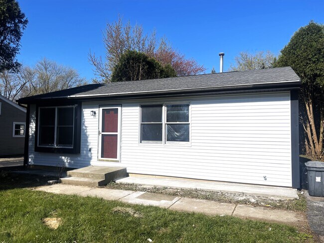 Frente exterior - 6607 Pauline Ave