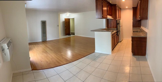 Sala-Comedor-Cocina - 3677 Jasmine Ave