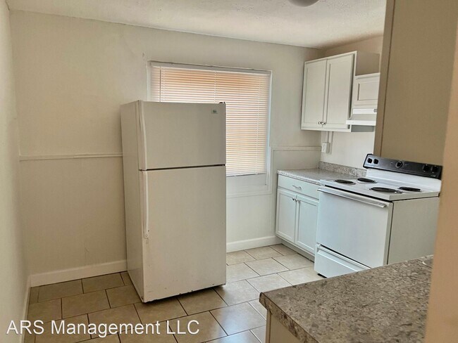 Building Photo - 3 br, 1 bath House - 6251 Hancock Avenue
