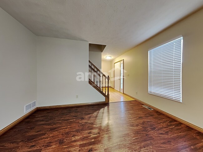 Building Photo - 2154 Canyon Ct
