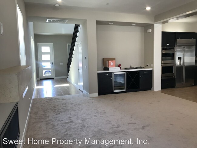Building Photo - 3 br, 3.5 bath House - 55 Lunar