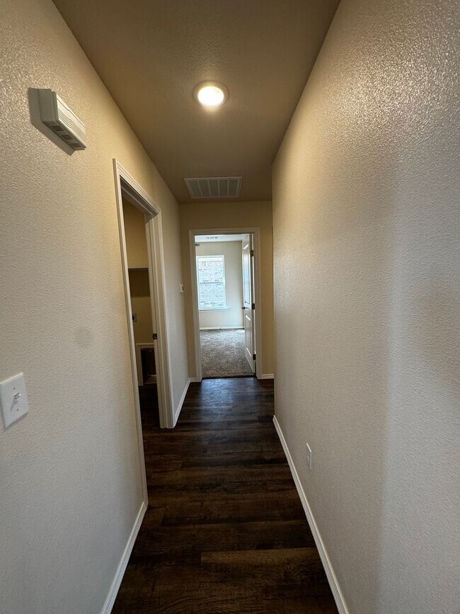 Foto del edificio - New construction!!! Beacon Pointe 3/2/2 AVAILABLE March 13th