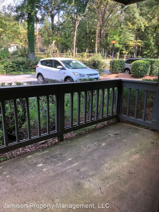 Foto del edificio - 2 br, 2 bath House - 4936-F Sardis Rd