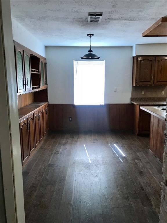 Foto del edificio - 1415 El Camino Cir