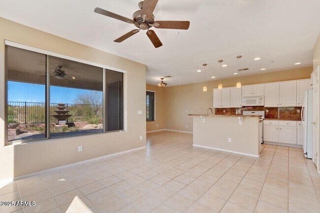 Foto del edificio - 41526 N Cedar Chase Rd